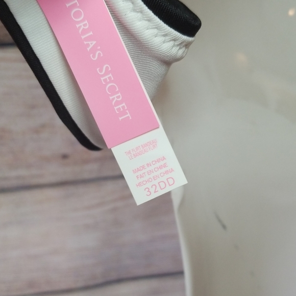 Victoria Secret Hawaiian Palm Underwire Push up - Picture 4 of 4